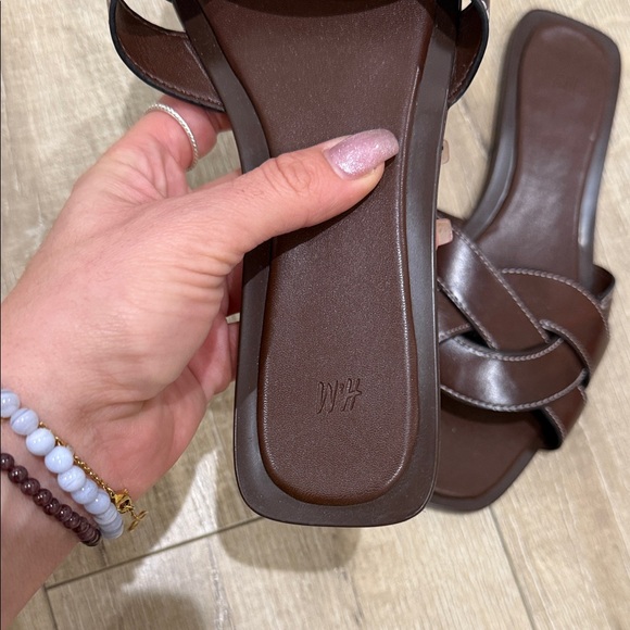 Elegant Brown Women's Sandals - Picture 4 of 5